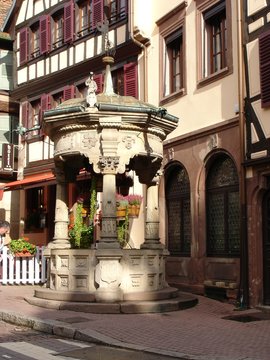 puit dans la ville d'obernai