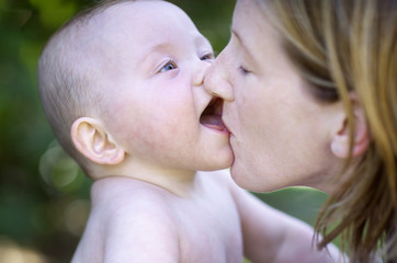 baby kiss