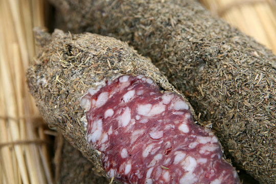 saucisson aux herbes