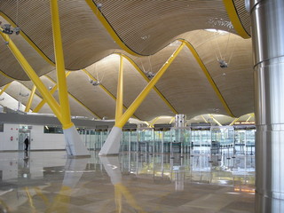 madrid's barajas airport terminal 4