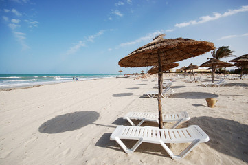 plage de sable blanc