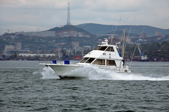motorboat speeding along golden horn bay
