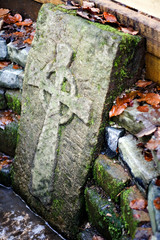 Fototapeta na wymiar old stone cross