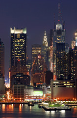 Fototapeta na wymiar manhattan skyline mid-miasto nocą