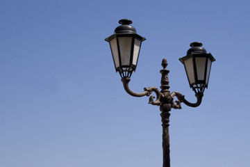 Fototapeta na wymiar lampadaire