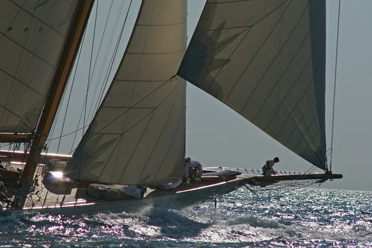 bateau &agrave; voile en mer