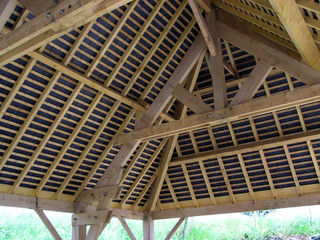 1351 - charpente, toiture