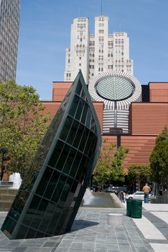 moma and abstract scuplture