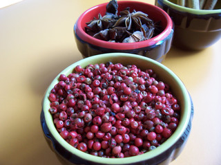 pepe, anice stellato e cannella