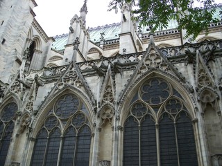Fototapeta na wymiar paris - Saint-Denis - pierwsza gotycka katedra