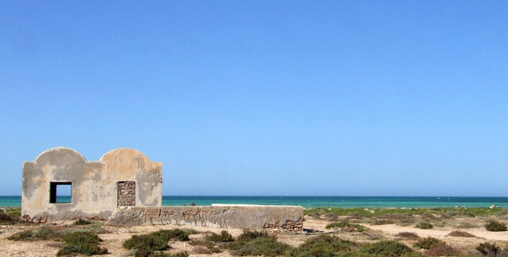ruine  cote tunisienne