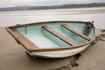 beached boat at arnside