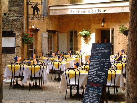 Fototapeta french restaurant