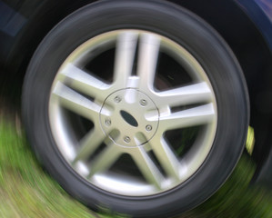 spinning car wheel