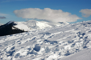 nuage tr&eacute;s bas