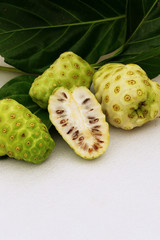 noni yacon mora de la india 5