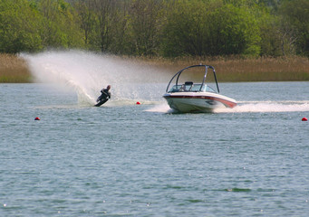 water skier