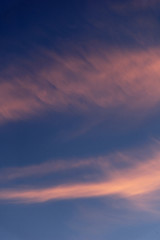 Fototapeta na wymiar Chmury o zachodzie słońca