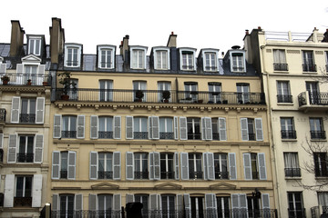 Fototapeta na wymiar homes in paris of the upper class
