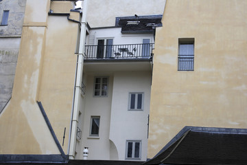 Fototapeta na wymiar parisian apartment buildings