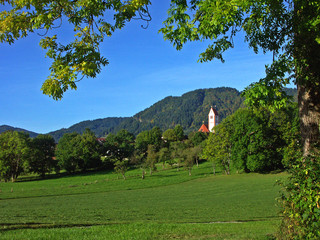 idyllische dorfkirche