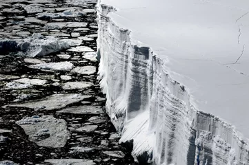 Fotobehang table iceberg from above © staphy