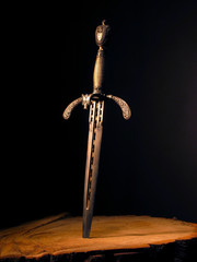 medieval dagger