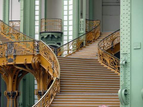 Fototapeta escalier intérieur du grand palais, paris