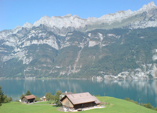 Walensee Mit Bergen