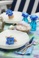 Table setting in maritime style