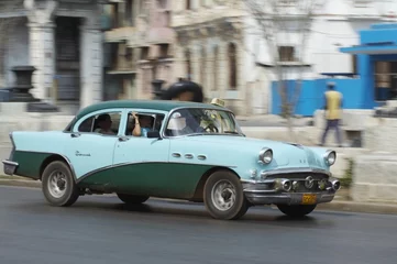 Afwasbaar Fotobehang Cubaanse oldtimers Amerikaanse klassieke auto