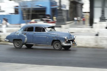 Crédence de cuisine en verre imprimé Voitures anciennes cubaines voiture américaine