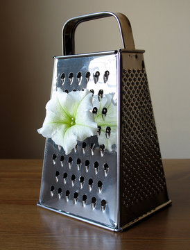 grater with surfina white