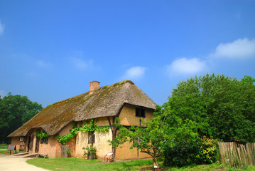 Fototapeta na wymiar historic farm house
