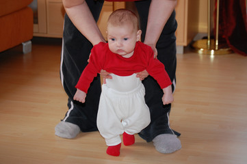 die ersten schritte im leben