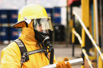 Bombero en acción