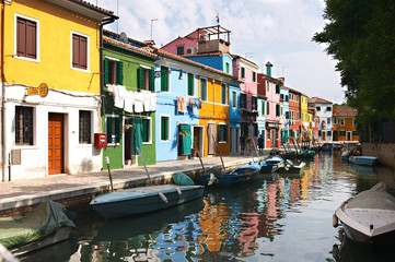 Fototapeta na wymiar Kolorowe domy Burano, Włochy