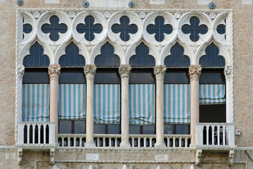 Fototapeta premium gothic window