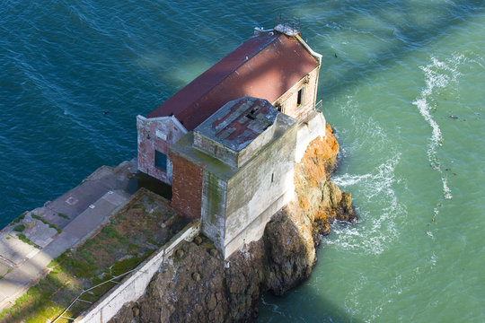 Old cliff house