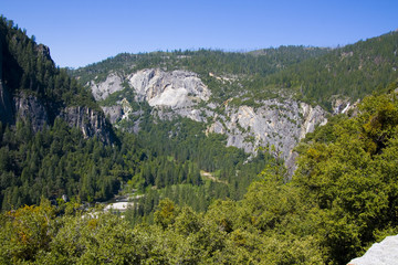 Fototapeta na wymiar El Capitan w Yosemite National Park w Kalifornii /