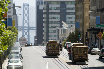 Obraz na płótnie Canvas Znani Cable Car w San Francisco w Kalifornii