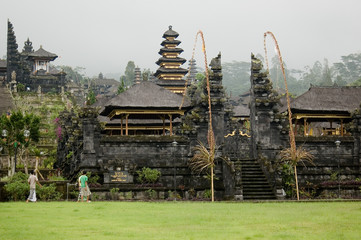 Tempel