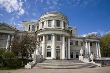 Fototapeta premium a Petersburg's mansion in Elagin island