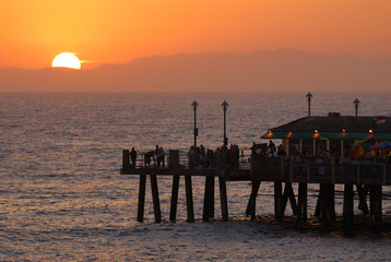 Fototapeta premium Sunset from the pier