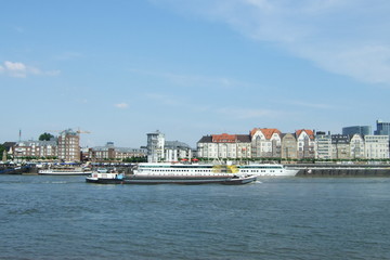 Naklejka premium Düsseldorf am Rhein