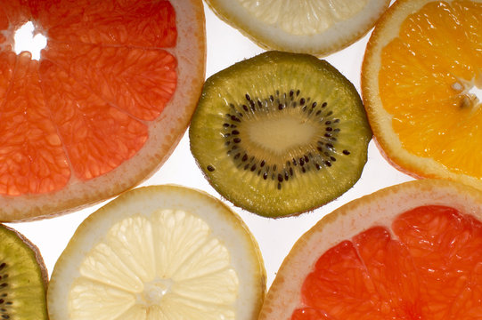 An image of cut slices of fruits klj