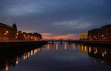 Fototapeta premium Kursaal bridge in San Sebastian at twilight. Spain