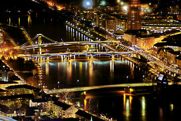 Fototapeta na wymiar Frankfurt mosty
