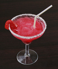 Cocktail Margarita with starwberry and ice
