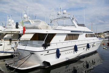 Fototapeta premium Motoryacht in the port of Viareggio